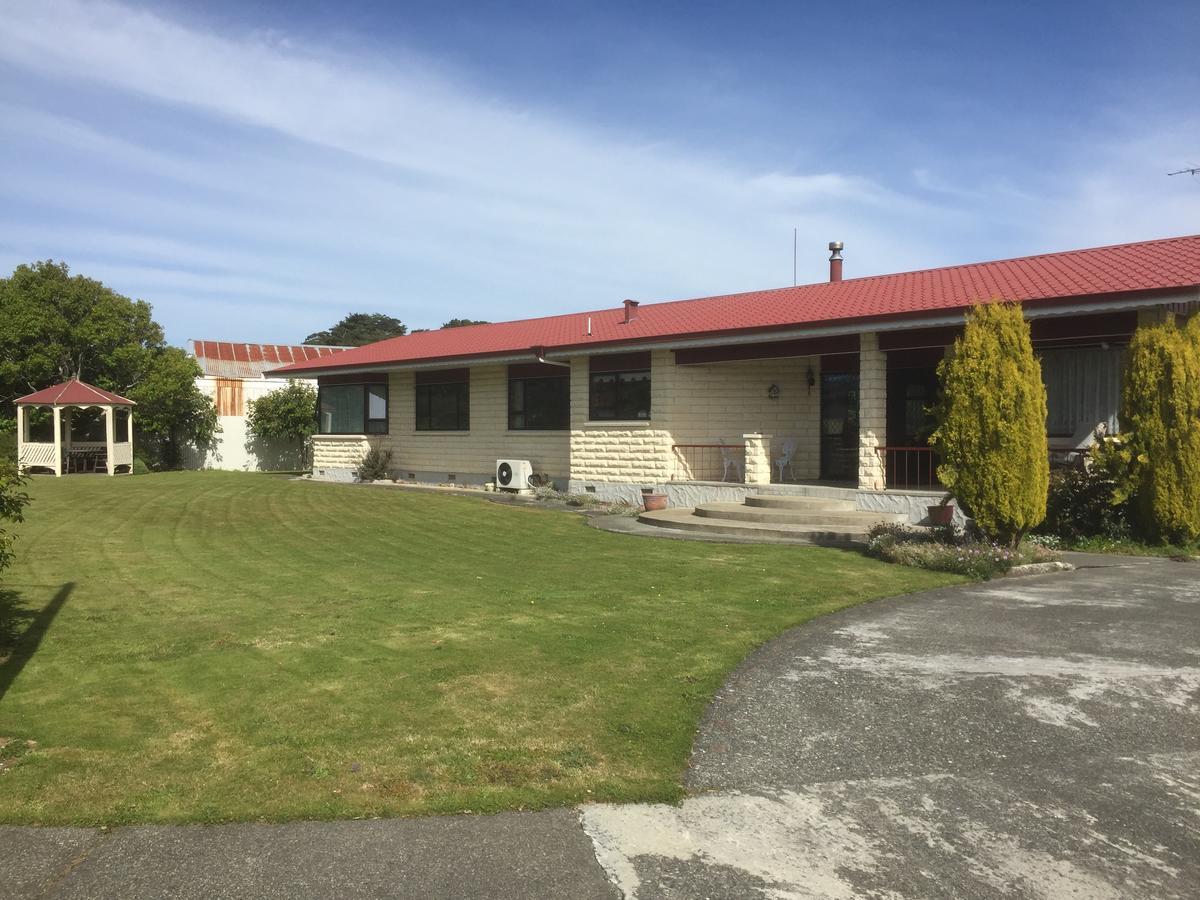 Ron And Tony'S Bed & Breakfast Tuatapere Екстер'єр фото