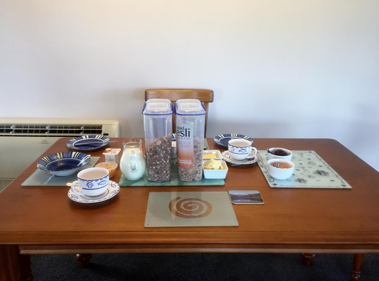 Ron And Tony'S Bed & Breakfast Tuatapere Екстер'єр фото